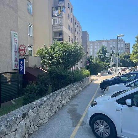 With Wifi - 21956 * Split